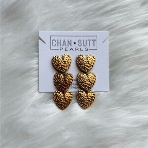 Triple Heart Earrings 💛⚡️
